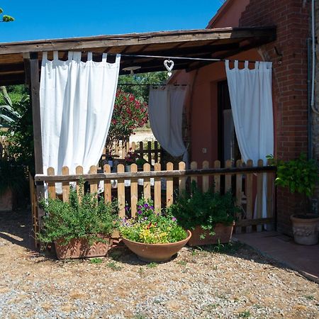 Agriturismo Colle Vento Suvereto Habitación foto